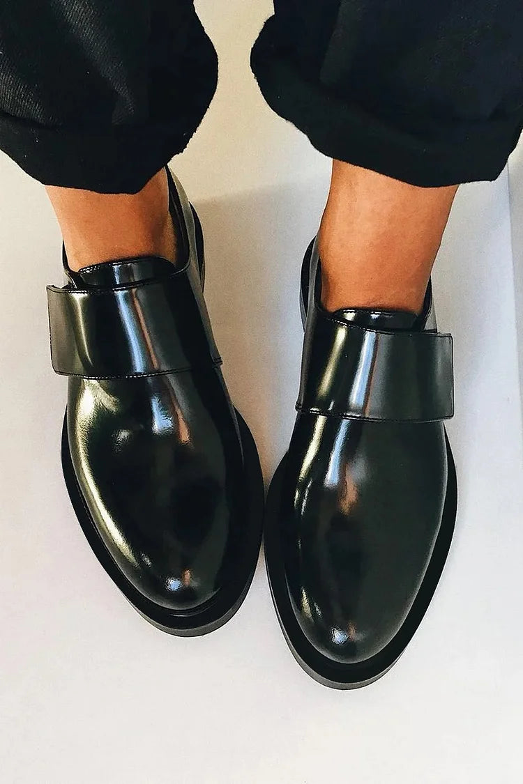 Samantha | Elegant shiny loafers with straps for impeccable style