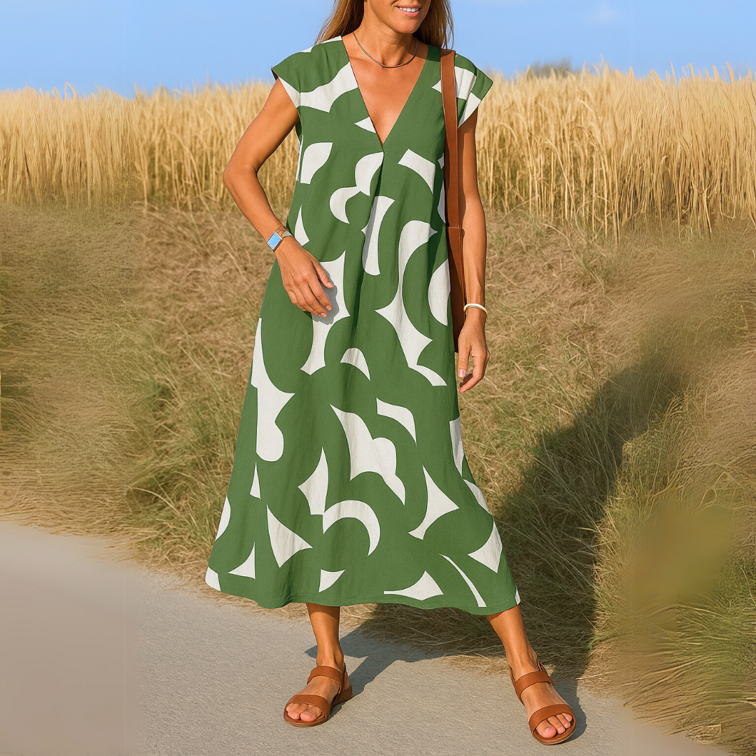 Alvessa™ Bold Waves Maxi Dress