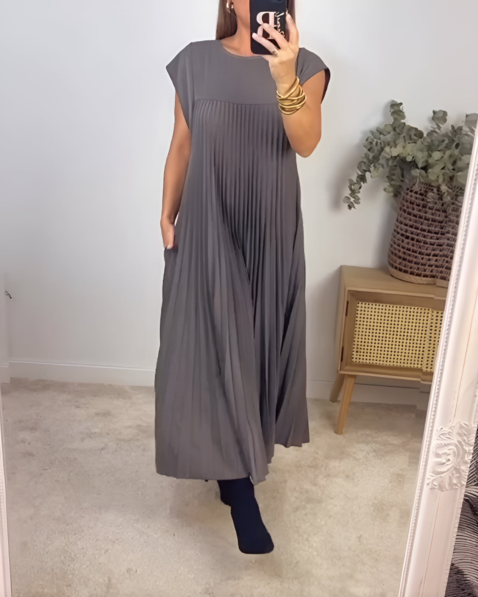 Lunivelle™ Pleated Grace Midi Dress