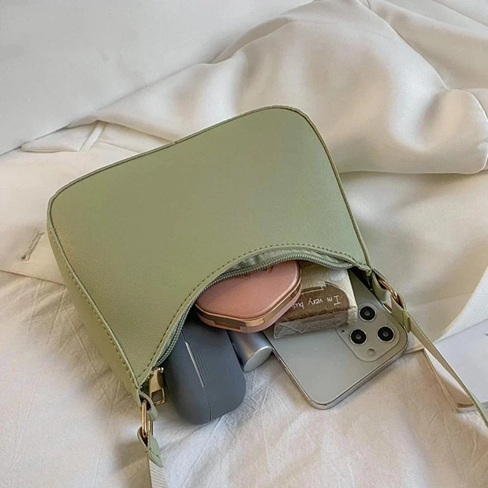 Delara™ Everyday Shoulder Bag